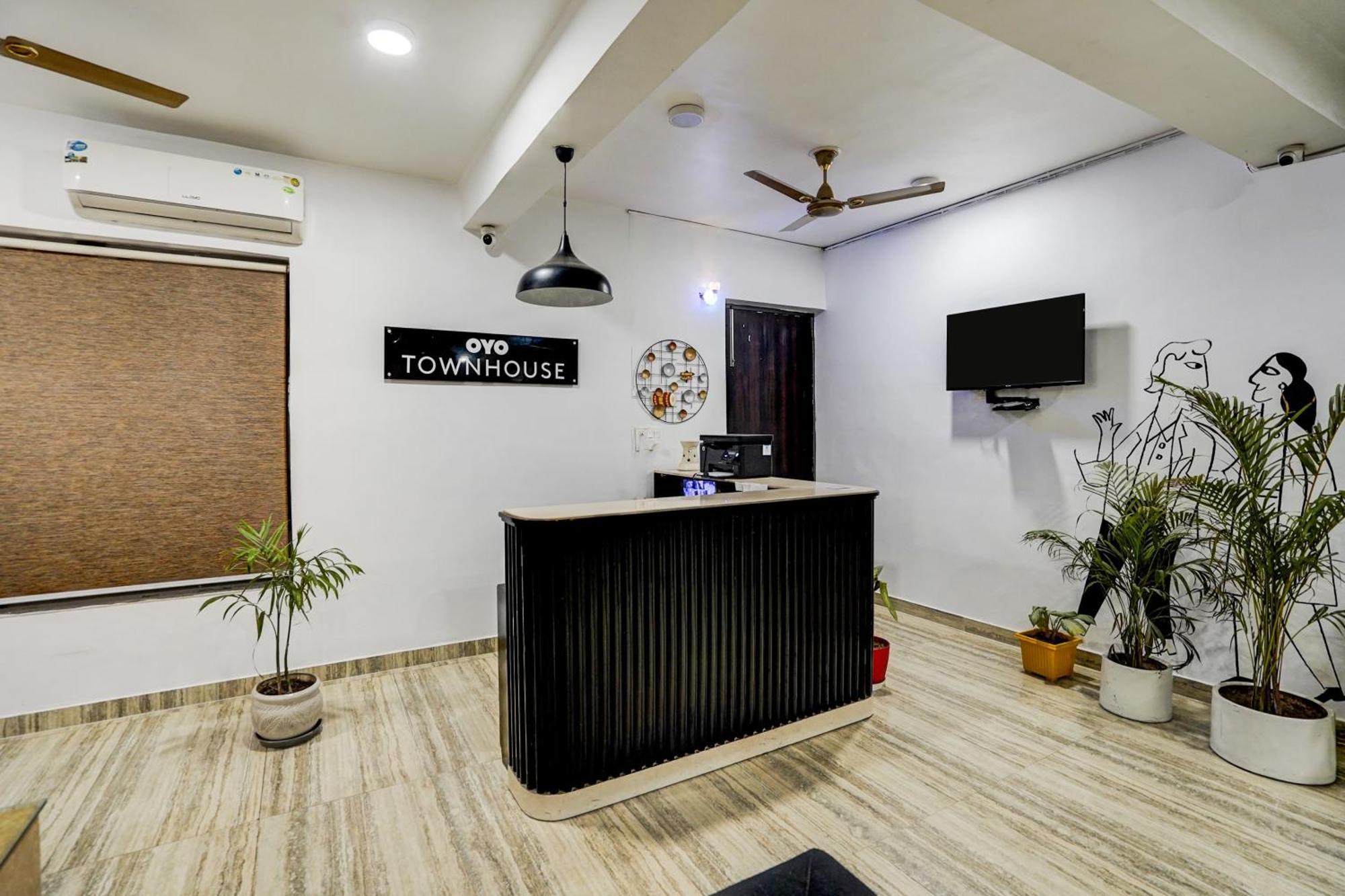 Townhouse Cloud Bay Ξενοδοχείο Γκουργκάον Εξωτερικό φωτογραφία